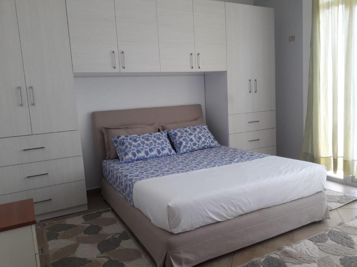 Center-Sea View Apartament,Sarandë Exterior foto