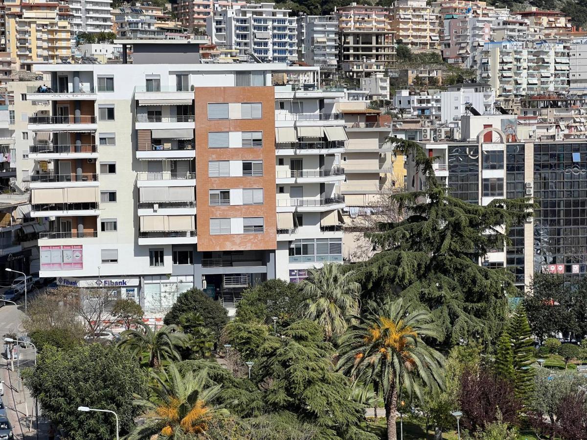 Center-Sea View Apartament,Sarandë Exterior foto